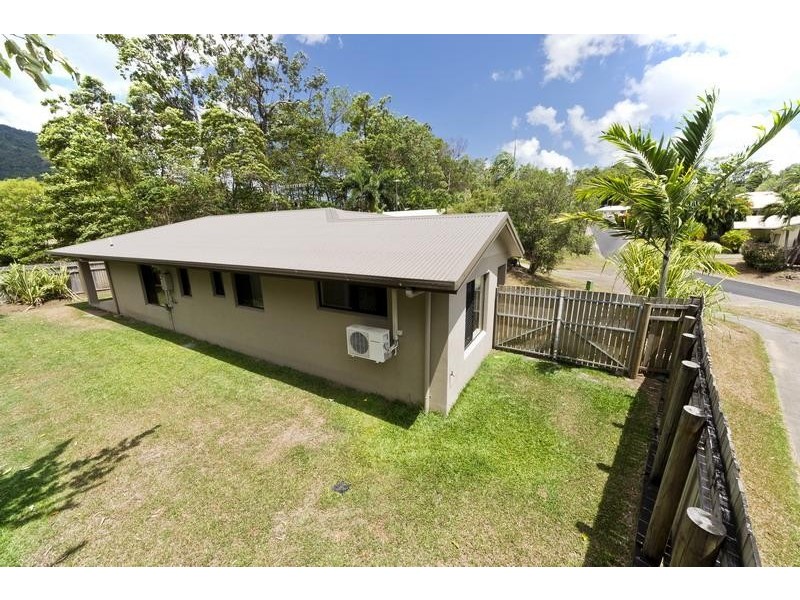 22 Dodd Court, Mooroobool QLD 4870