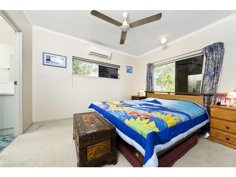 86 Callum Street, Mooroobool QLD 4870