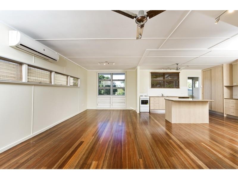 12 Stephens Street, Manunda QLD 4870