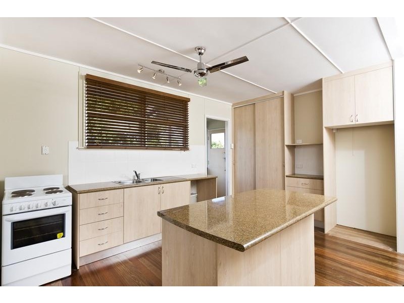 12 Stephens Street, Manunda QLD 4870