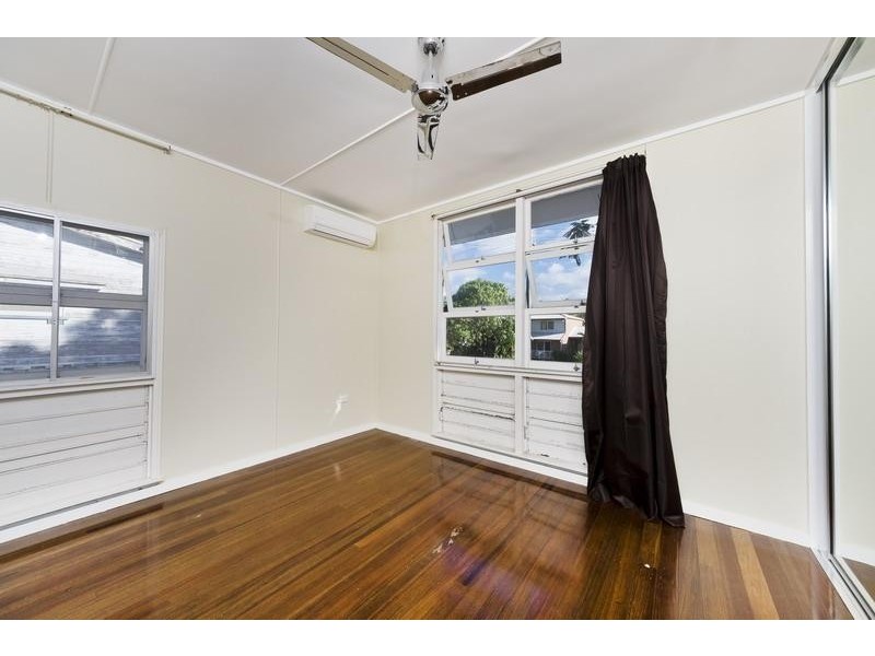 12 Stephens Street, Manunda QLD 4870