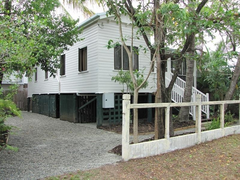 345 Draper Street, Parramatta Park QLD 4870