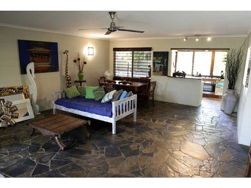 1/145 Trinity Beach Rd, Trinity Beach QLD 4879