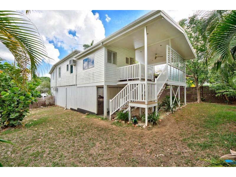 9 Marett Street, Stratford QLD 4870
