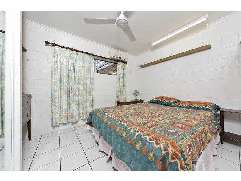 26 Nephrite Street, Woree QLD 4868