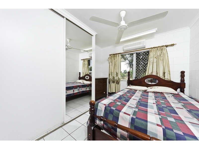 26 Nephrite Street, Woree QLD 4868