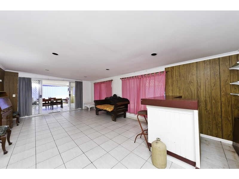 26 Nephrite Street, Woree QLD 4868