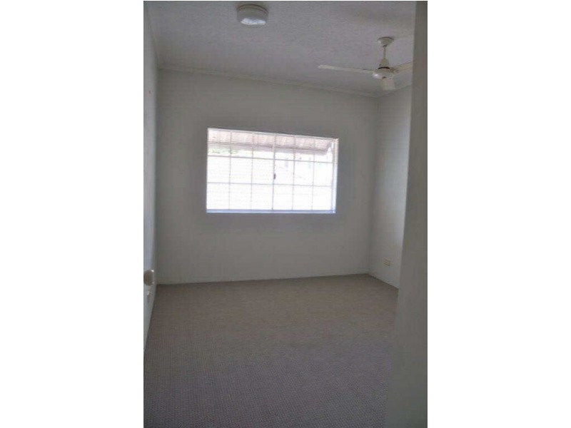 16/327 Lake Street ‘Bayside Villas’ (16/90 Digger), Cairns QLD 4870