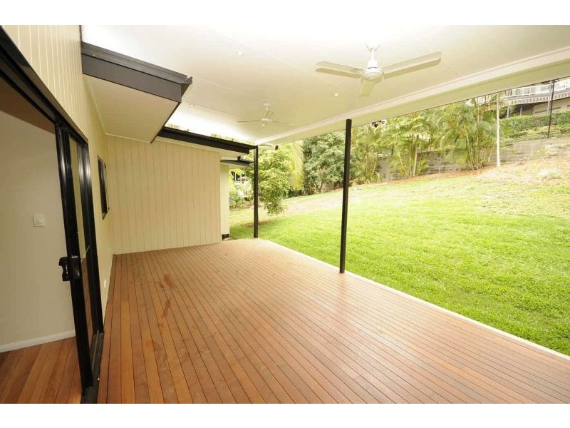 120 Hillview Crescent,, Whitfield QLD 4870