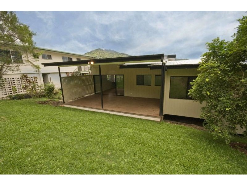120 Hillview Crescent,, Whitfield QLD 4870