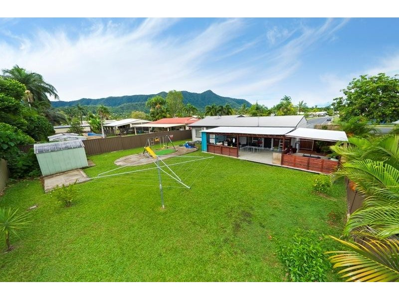 35 Robert Road, Bentley Park QLD 4869