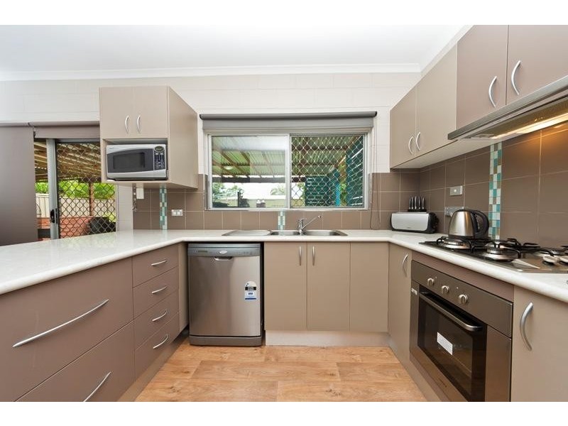 35 Robert Road, Bentley Park QLD 4869