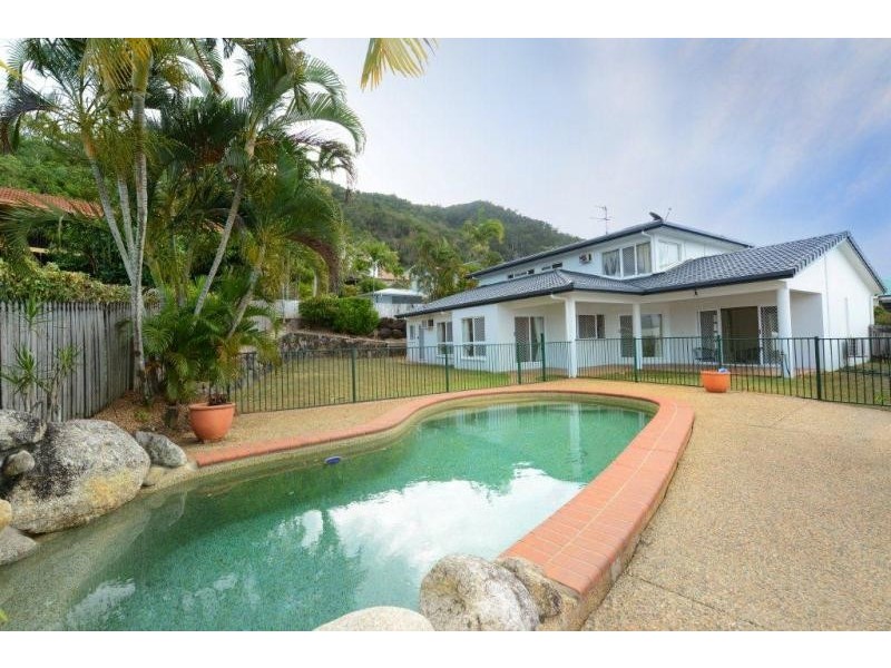 3 Rosemont Court, Mooroobool QLD 4870