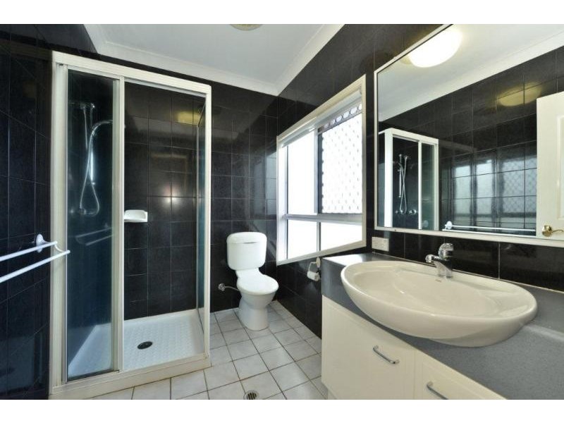 3 Rosemont Court, Mooroobool QLD 4870