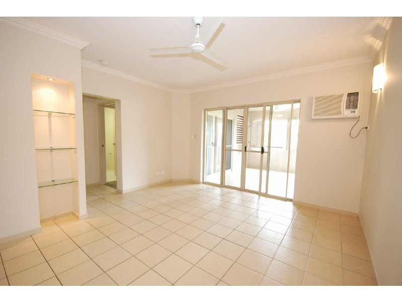 205/2-4 Centenary Close, Manoora QLD 4870