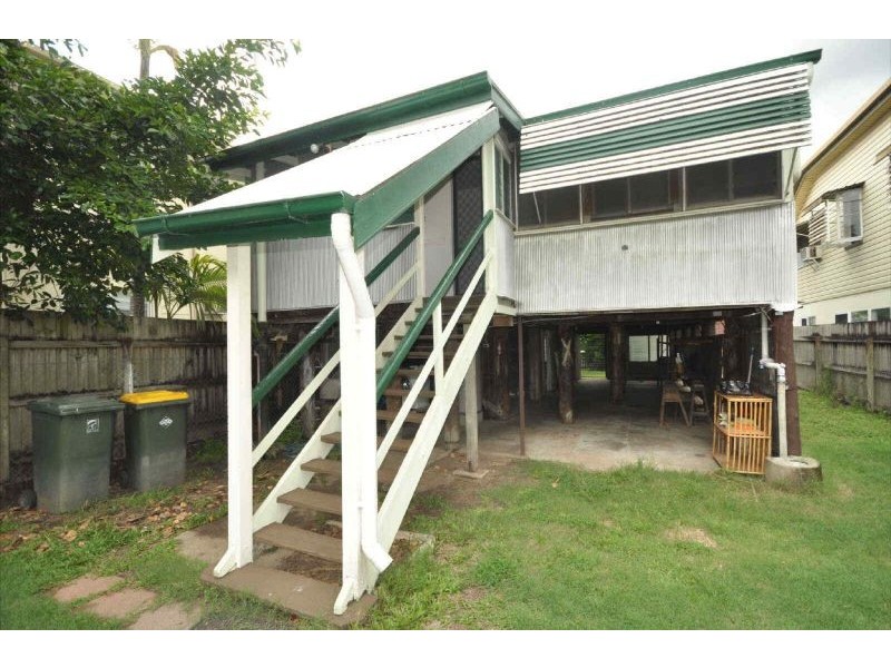 12 Leoven Street, Parramatta Park QLD 4870