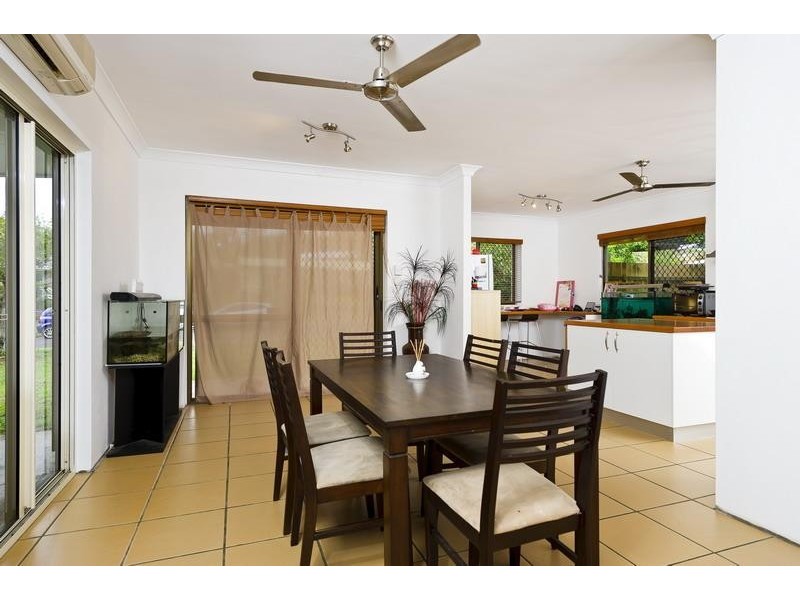 13 Coleus Court, Mooroobool QLD 4870
