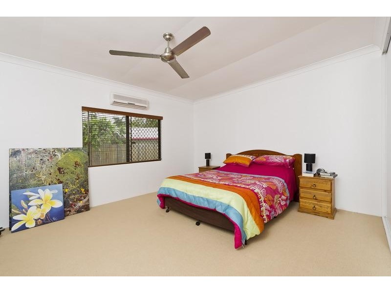 13 Coleus Court, Mooroobool QLD 4870