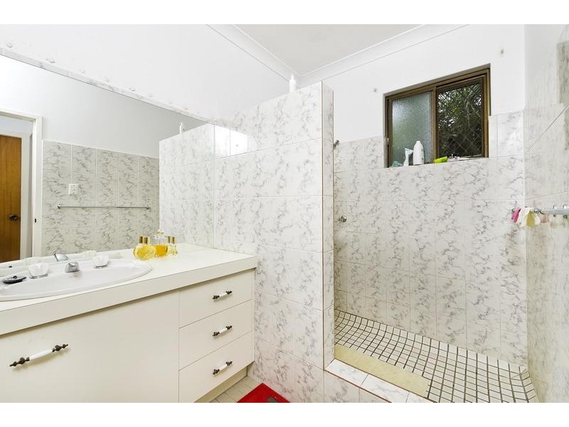 13 Coleus Court, Mooroobool QLD 4870