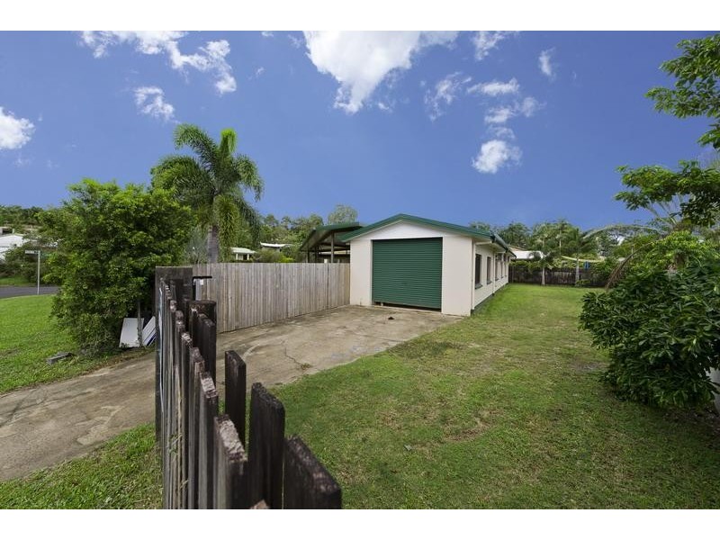 13 Coleus Court, Mooroobool QLD 4870