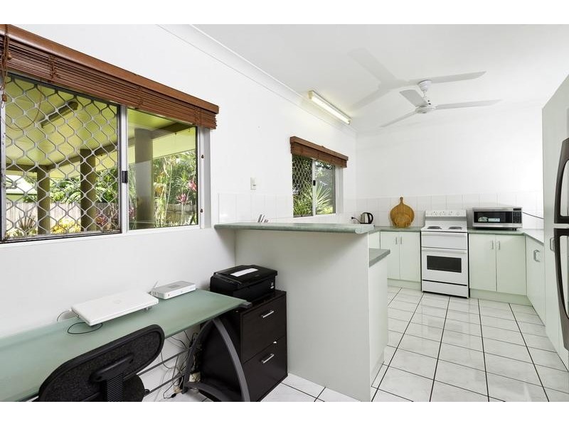 23 Dodd Court, Mooroobool QLD 4870