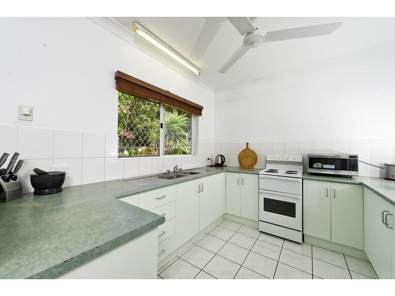 23 Dodd Court, Mooroobool QLD 4870