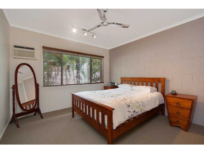 3/12 Short Street, Redlynch QLD 4870