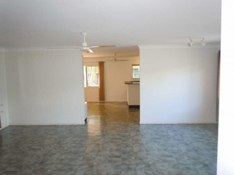 7 Sussex Street, Trinity Park QLD 4879