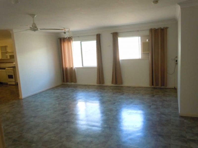 7 Sussex Street, Trinity Park QLD 4879