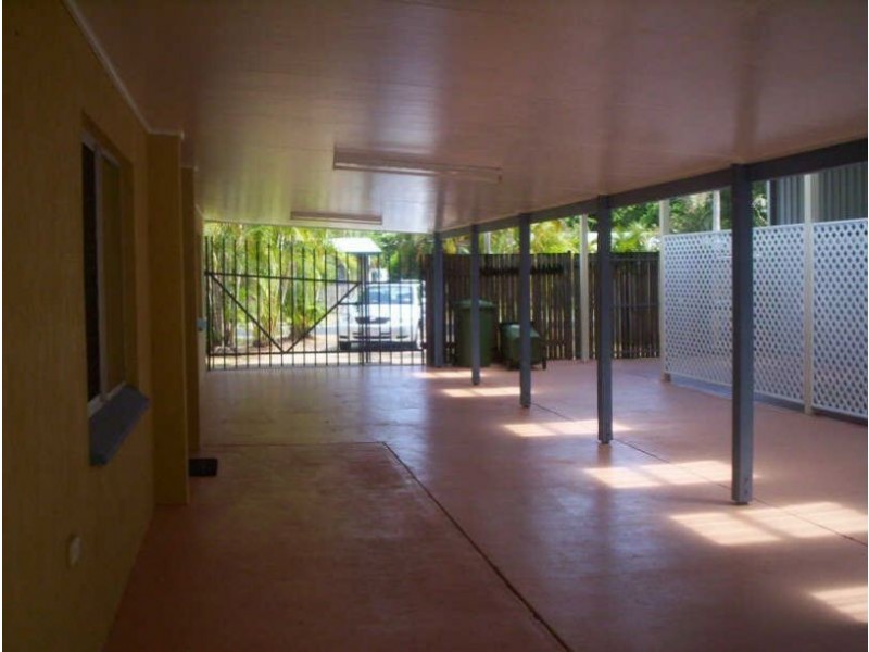 7 Sussex Street, Trinity Park QLD 4879