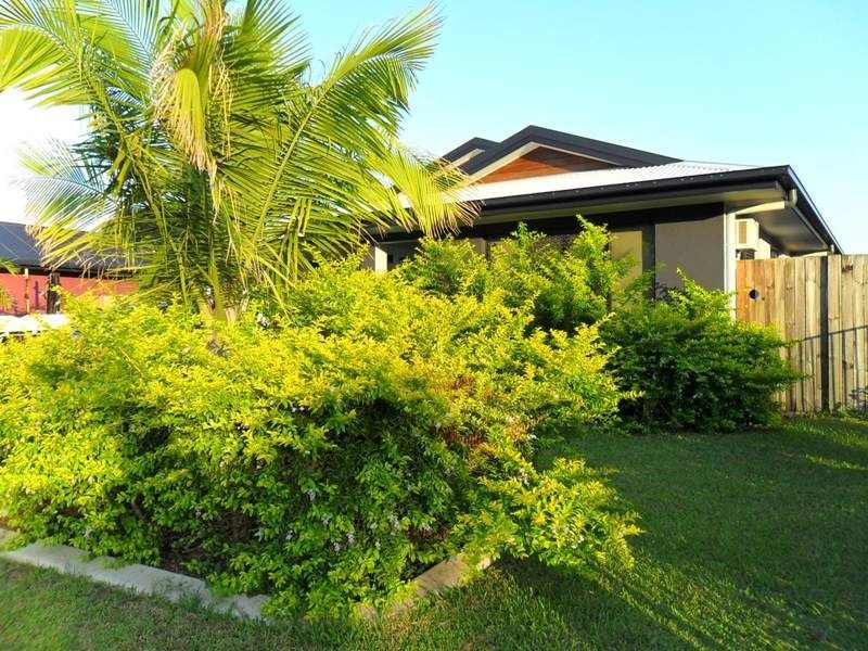 5 Roderick Street, Bentley Park QLD 4869