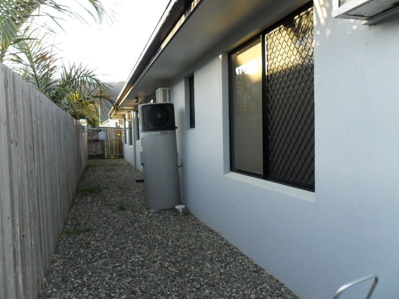 5 Roderick Street, Bentley Park QLD 4869