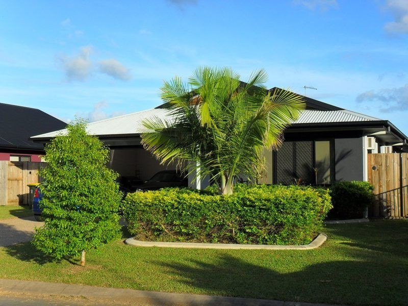 5 Roderick Street, Bentley Park QLD 4869