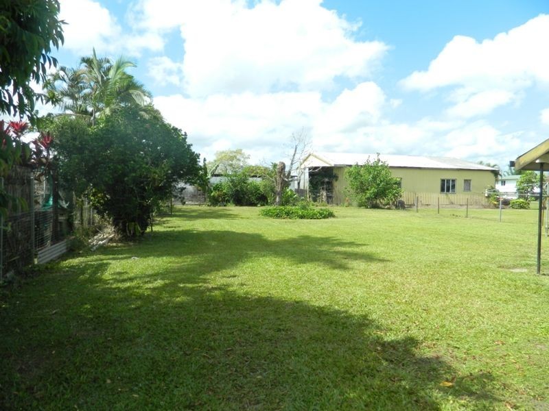 3 Beech Street, Goondi Bend QLD 4860