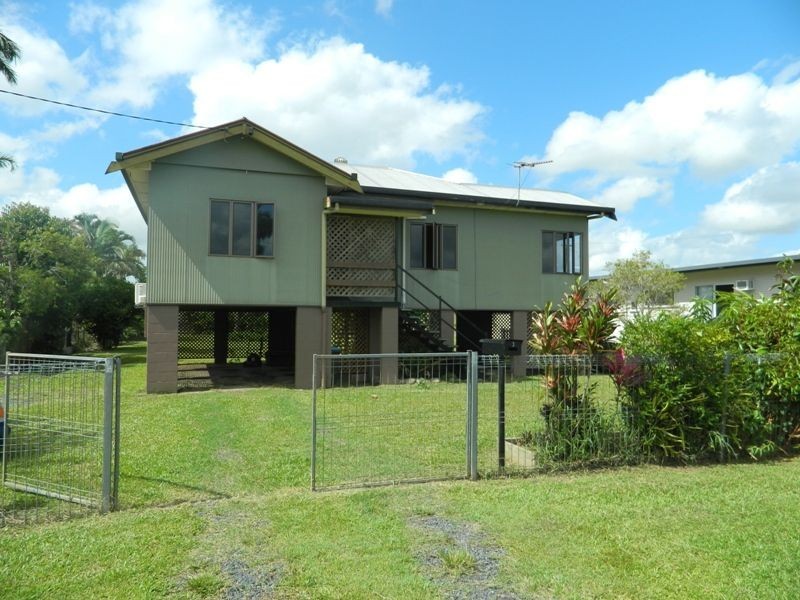 3 Beech Street, Goondi Bend QLD 4860