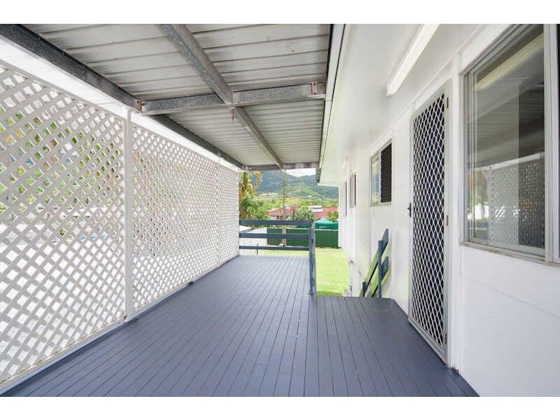 19 Gerard Street, Woree QLD 4868