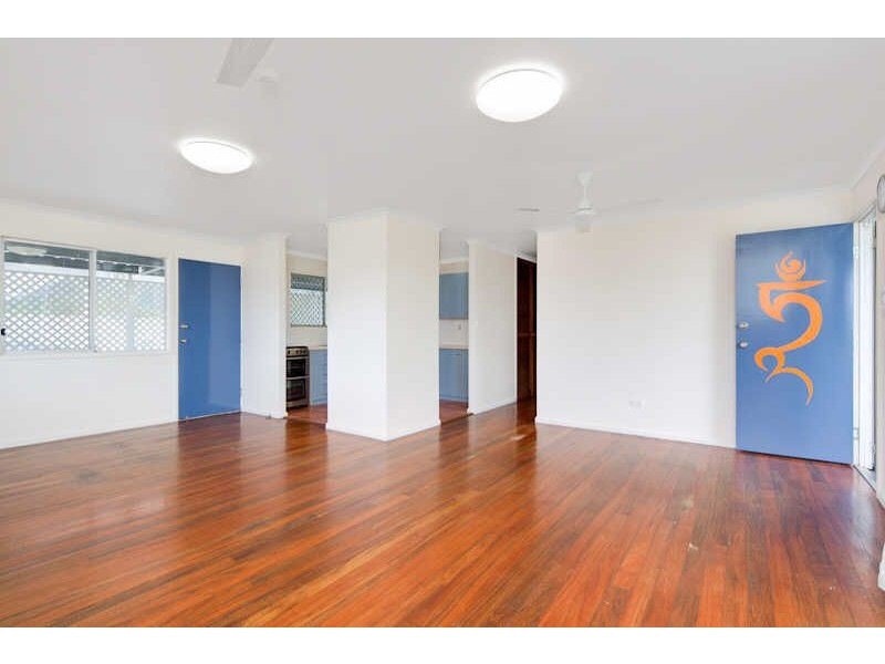 19 Gerard Street, Woree QLD 4868