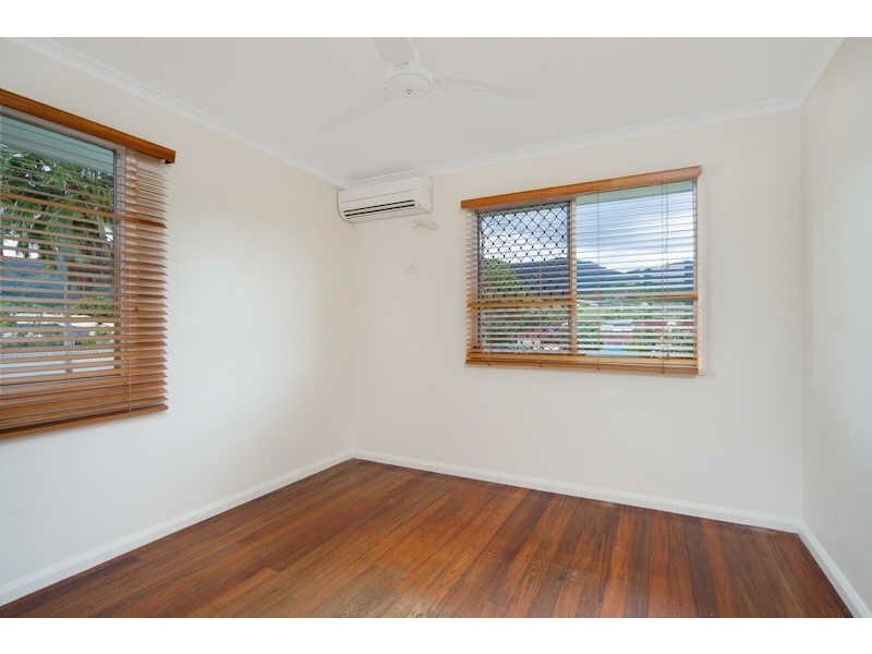 19 Gerard Street, Woree QLD 4868