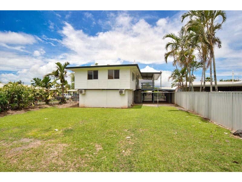 19 Gerard Street, Woree QLD 4868