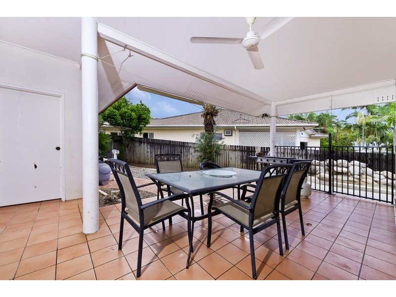 15 Tanganelli Close, Kanimbla QLD 4870