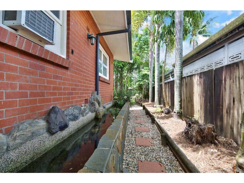 38 Reservoir Rd, Manoora QLD 4870