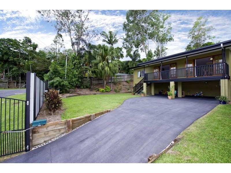 1 Basalt Street, Brinsmead QLD 4870