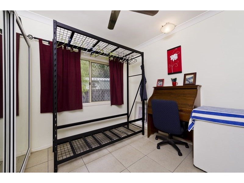 9 Yates Court, White Rock QLD 4868