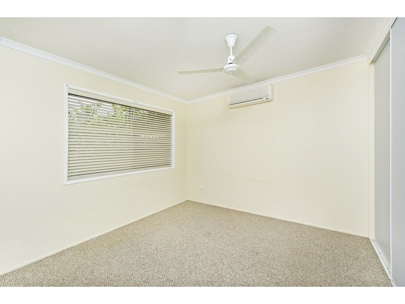 26 Long Street, Mooroobool QLD 4870