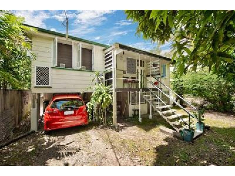 13 John Street, Cairns North QLD 4870