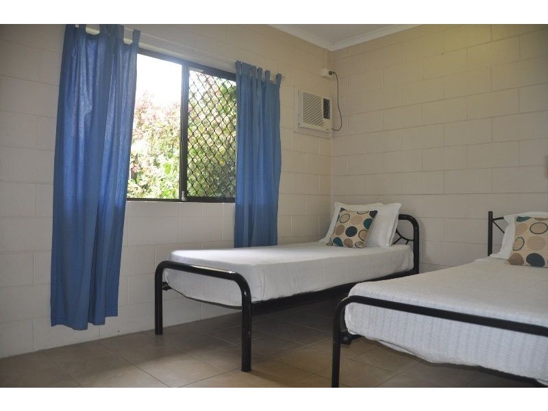 2/222 Fearnley Street, Parramatta Park QLD 4870