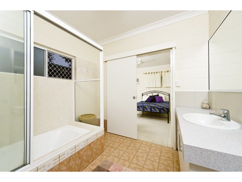 17 Tarcoola Street, Mount Sheridan QLD 4868