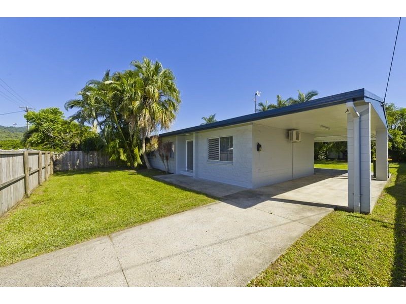 9 Armbrust Street, Manoora QLD 4870