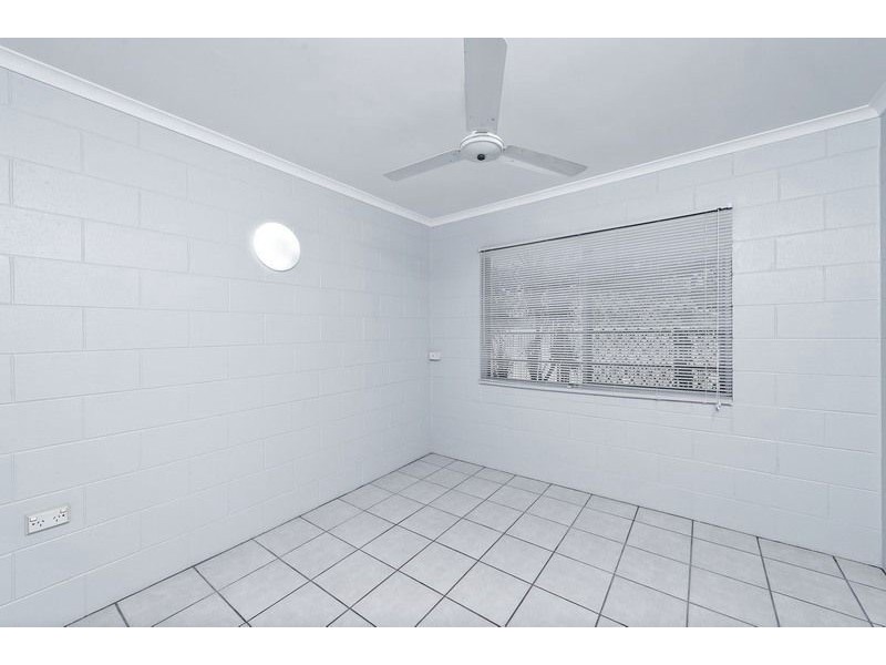 9 Armbrust Street, Manoora QLD 4870