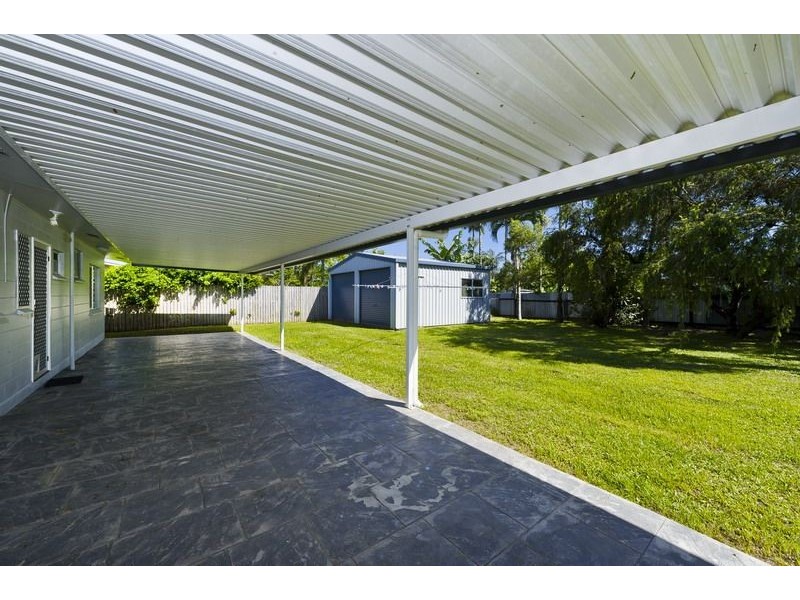 9 Armbrust Street, Manoora QLD 4870